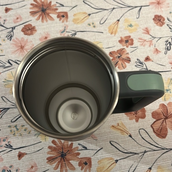 Stanley 30 ounce Tumbler - Picture 2 of 5